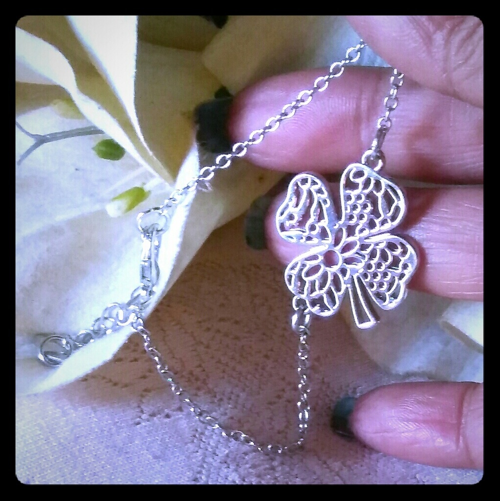 Vintage Filigree Shamrock Bracelet